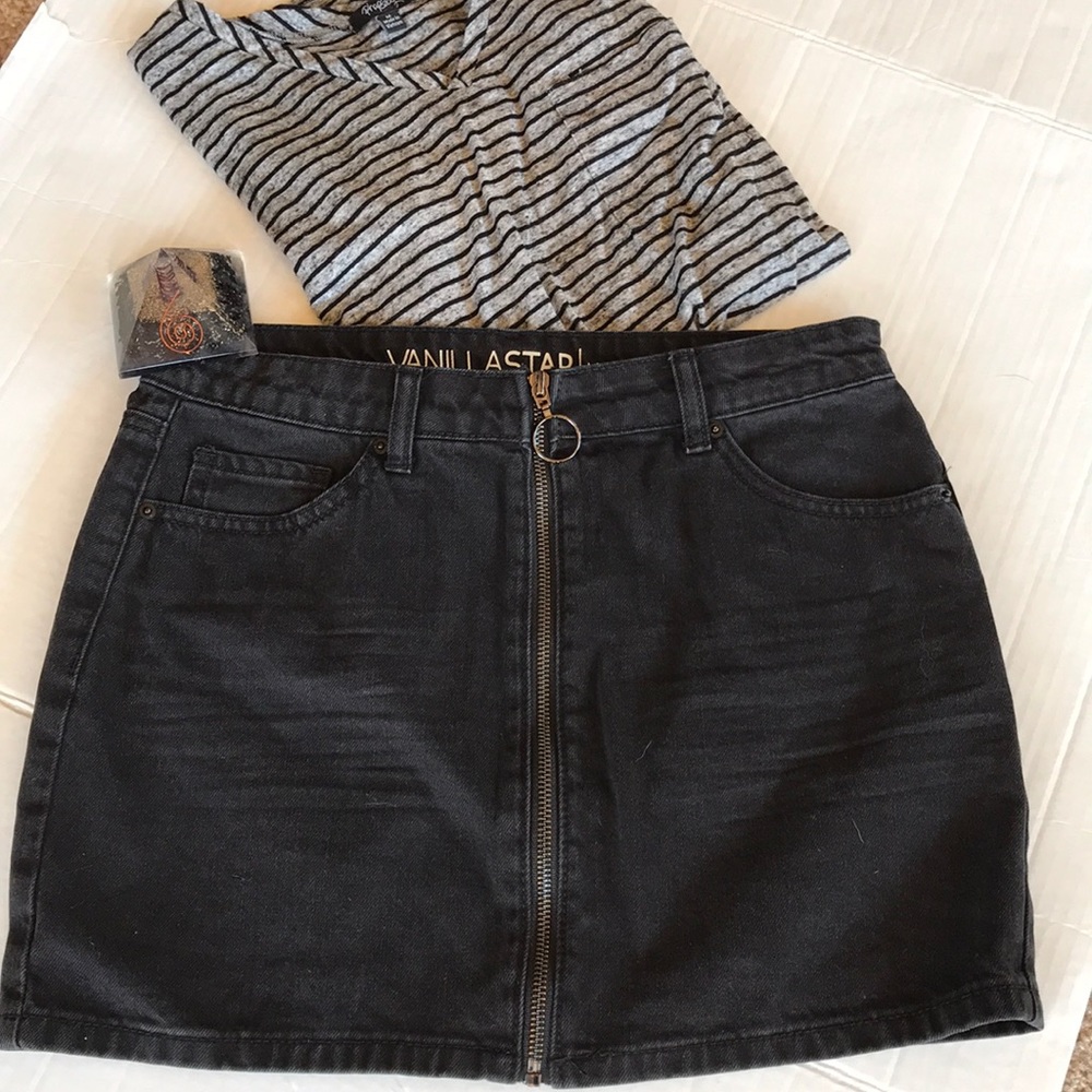 Vanilla Star front zip mini denim skirt